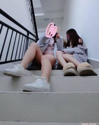 泌尿科女医生韩国_高清免费在线播放